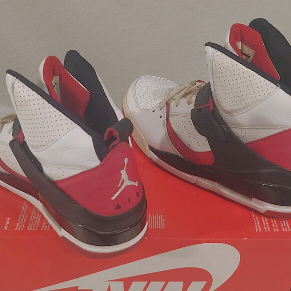 Size 12 - Jordan Flight 45 White Red A Must Have - Picture 3 of 10